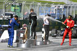 Foto zur News: Lando Norris (McLaren), Valtteri Bottas (Mercedes) und Charles Leclerc (Ferrari)