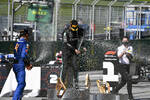 Foto zur News: Lando Norris (McLaren), Valtteri Bottas (Mercedes) und Charles Leclerc (Ferrari)
