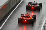 Foto zur News: Lewis Hamilton (Mercedes) und Charles Leclerc (Ferrari)