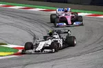 Foto zur News: Pierre Gasly (AlphaTauri) und Lance Stroll (Racing Point)