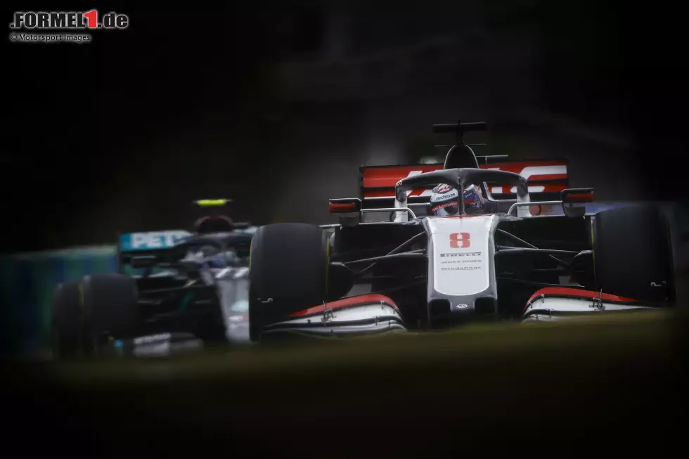 Foto zur News: Romain Grosjean (Haas) und Valtteri Bottas (Mercedes)