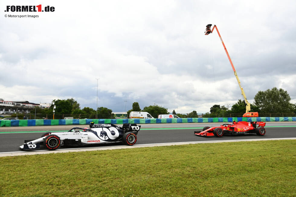 Foto zur News: Pierre Gasly (AlphaTauri) und Charles Leclerc (Ferrari)