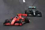 Foto zur News: Charles Leclerc (Ferrari) und Valtteri Bottas (Mercedes)