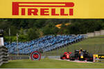 Alexander Albon (Red Bull) und Sebastian Vettel (Ferrari) 