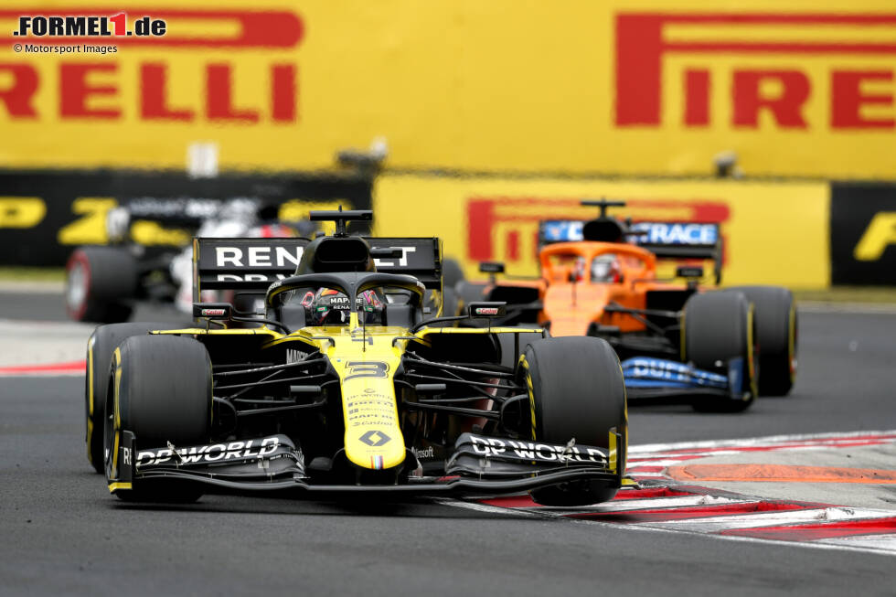 Foto zur News: Daniel Ricciardo (Renault) und Carlos Sainz (McLaren)