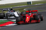 Foto zur News: Sebastian Vettel (Ferrari) und Pierre Gasly (AlphaTauri)
