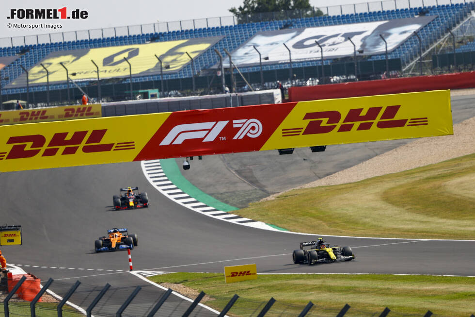 Foto zur News: Esteban Ocon (Renault), Carlos Sainz (McLaren) und Alexander Albon (Red Bull)