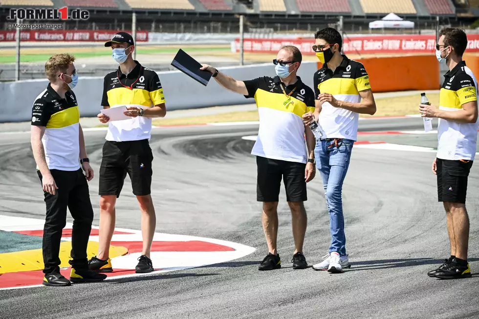 Foto zur News: Esteban Ocon (Renault)