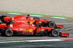 Foto zur News: Sebastian Vettel (Ferrari) und Charles Leclerc (Ferrari)