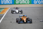 Foto zur News: Lando Norris (McLaren) und Daniil Kwjat (AlphaTauri)