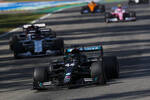 Foto zur News: Lewis Hamilton (Mercedes), Daniil Kwjat (AlphaTauri) und Antonio Giovinazzi (Alfa Romeo)
