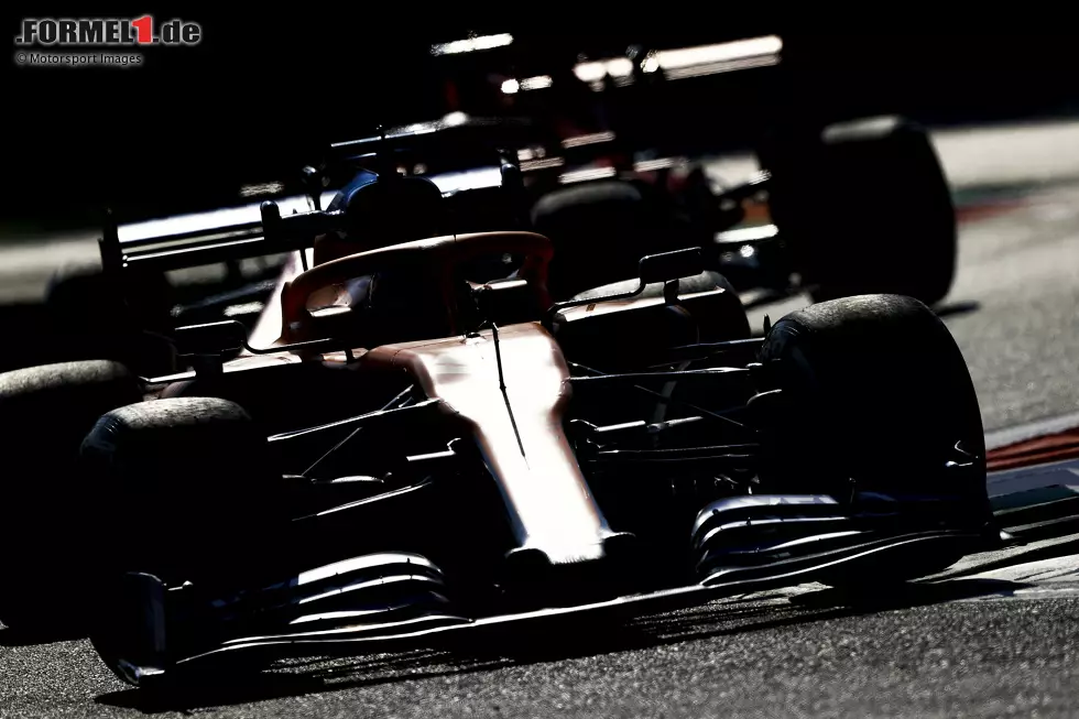 Foto zur News: Carlos Sainz (McLaren)