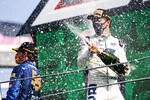 Foto zur News: Carlos Sainz (McLaren) und Pierre Gasly (AlphaTauri)