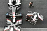 Foto zur News: Romain Grosjean (Haas) und Kevin Magnussen (Haas)