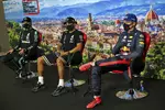 Foto zur News: Valtteri Bottas (Mercedes), Lewis Hamilton (Mercedes) und Max Verstappen (Red Bull)