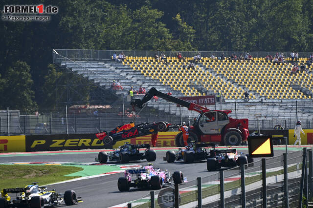 Max Verstappen (Red Bull) und Lewis Hamilton (Mercedes) 