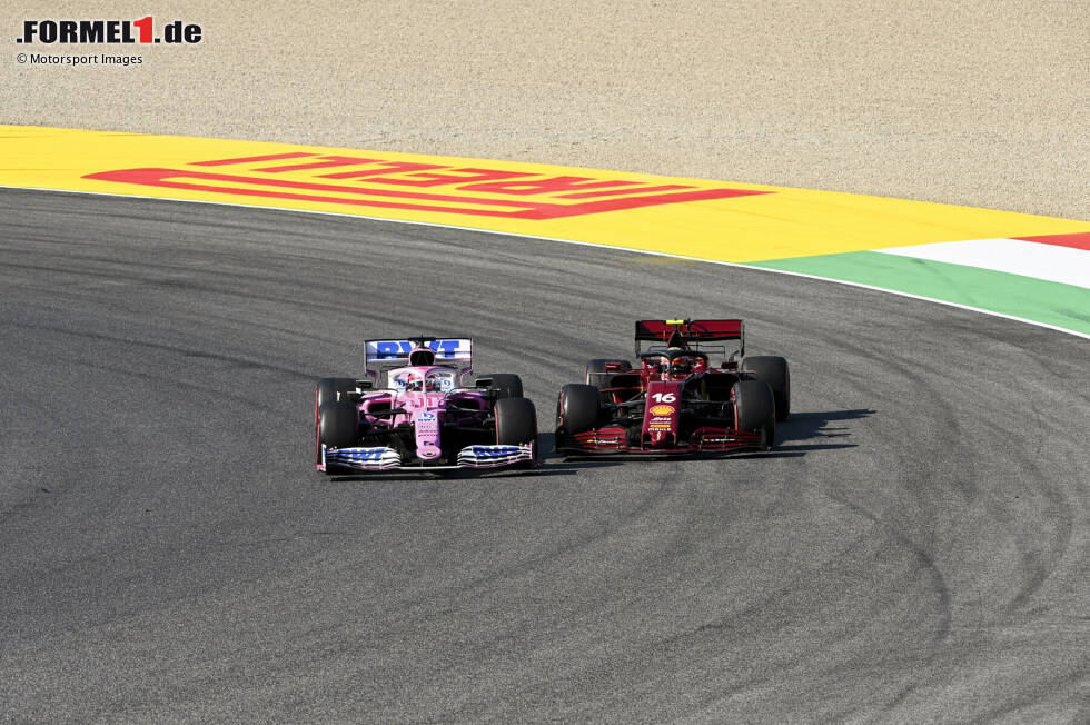 Foto zur News: Sergio Perez (Racing Point) und Charles Leclerc (Ferrari)