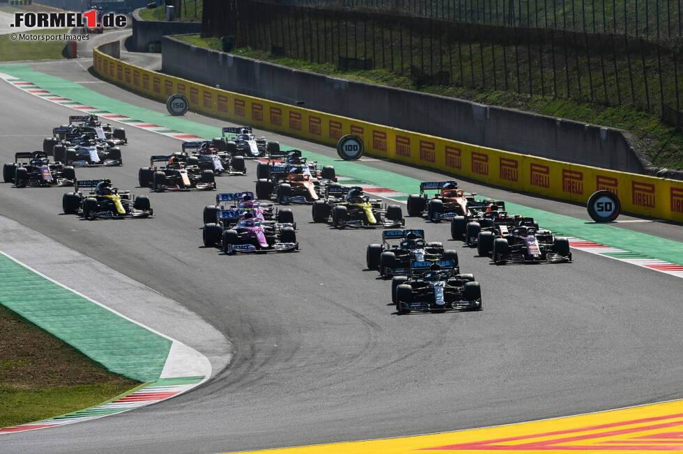 Foto zur News: Lewis Hamilton (Mercedes), Valtteri Bottas (Mercedes), Charles Leclerc (Ferrari) und Alexander Albon (Red Bull)