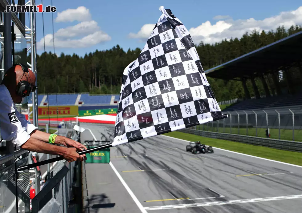 Foto zur News: Werden Sie Teil der Zielflagge des Eifel Grand Prix 2020