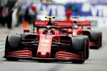 Foto zur News: Charles Leclerc (Ferrari) und Sebastian Vettel (Ferrari)