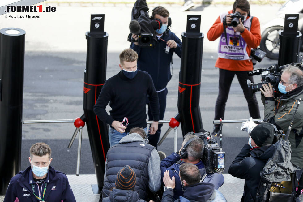 Foto zur News: Nico Hülkenberg und Lance Stroll (Racing Point)