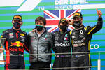 Foto zur News: Lewis Hamilton (Mercedes), Max Verstappen (Red Bull) und Daniel Ricciardo (Renault)
