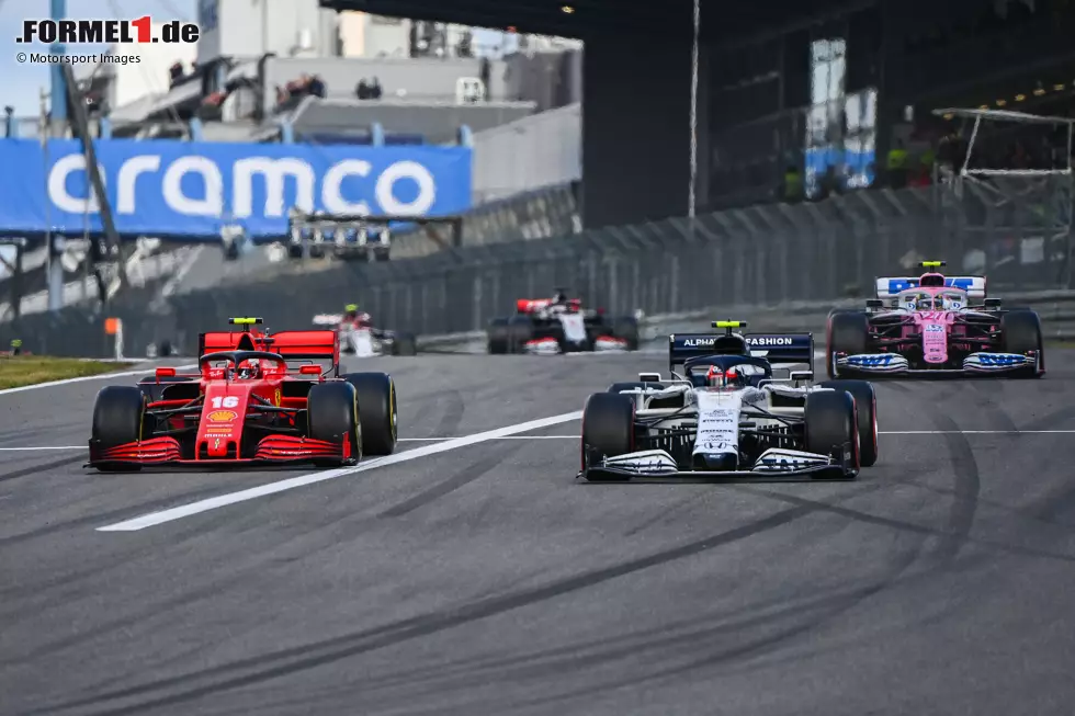 Foto zur News: Charles Leclerc (Ferrari) und Pierre Gasly (AlphaTauri)