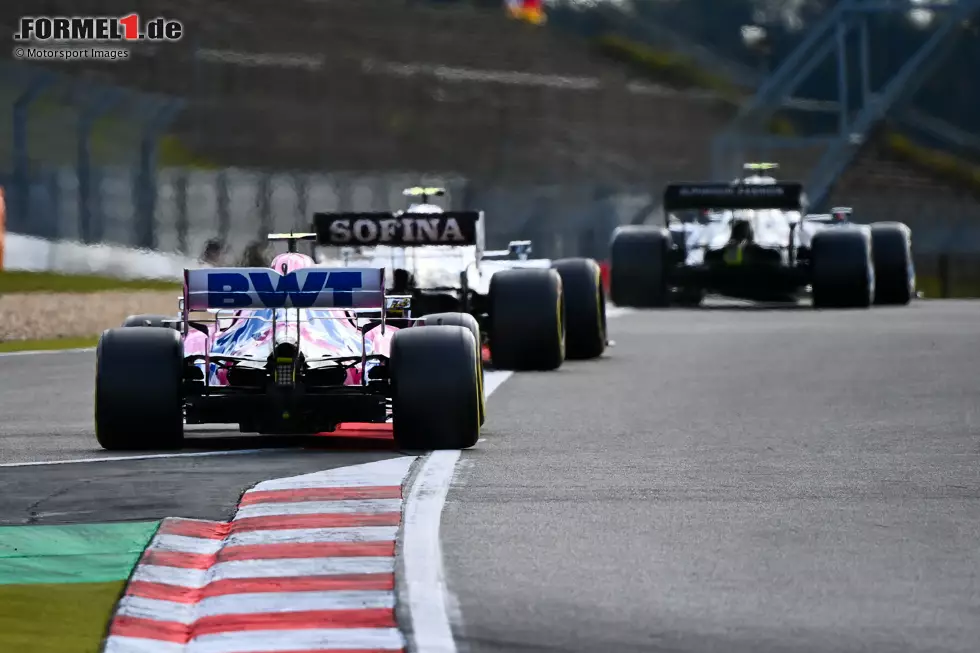 Foto zur News: Nicholas Latifi (Williams) und Nico Hülkenberg (Racing Point)