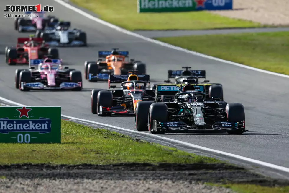 Foto zur News: Lewis Hamilton (Mercedes), Max Verstappen (Red Bull), Daniel Ricciardo (Renault), Sergio Perez (Racing Point) und Carlos Sainz (McLaren)