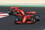 Foto zur News: Sebastian Vettel (Ferrari) und Charles Leclerc (Ferrari)