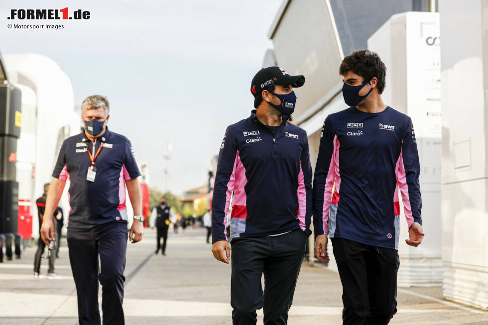 Foto zur News: Otmar Szafnauer, Sergio Perez (Racing Point) und Lance Stroll (Racing Point)