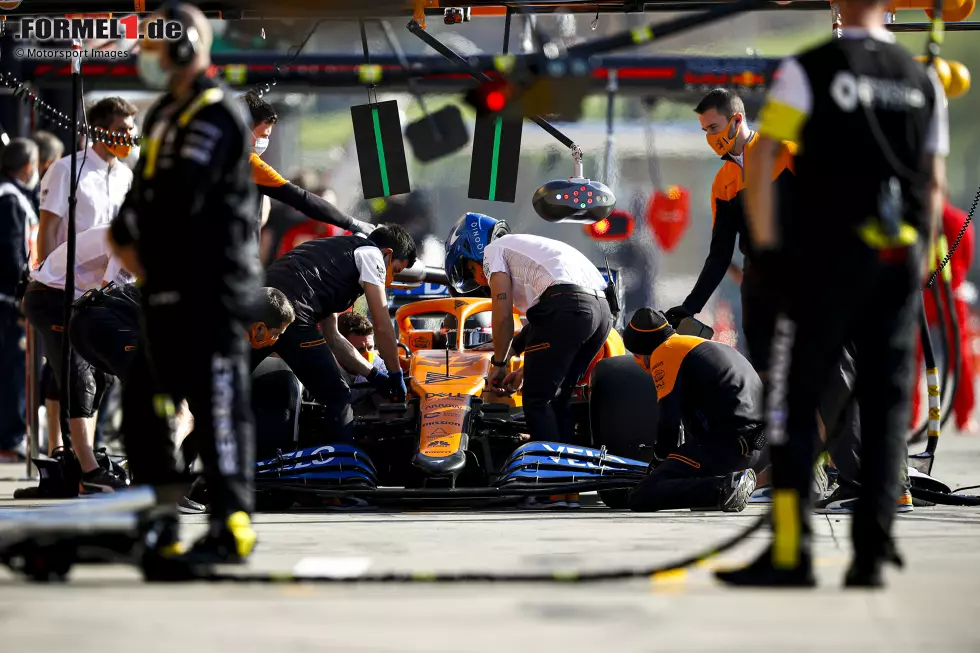 Foto zur News: Carlos Sainz (McLaren)