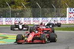 Gallerie: Sebastian Vettel (Ferrari), Kimi Räikkönen (Alfa Romeo) und Romain Grosjean (Haas)