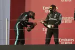 Foto zur News: Lewis Hamilton (Mercedes) und Valtteri Bottas (Mercedes)