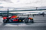 Foto zur News: Alexander Albon (Red Bull) und Pierre Gasly (AlphaTauri)