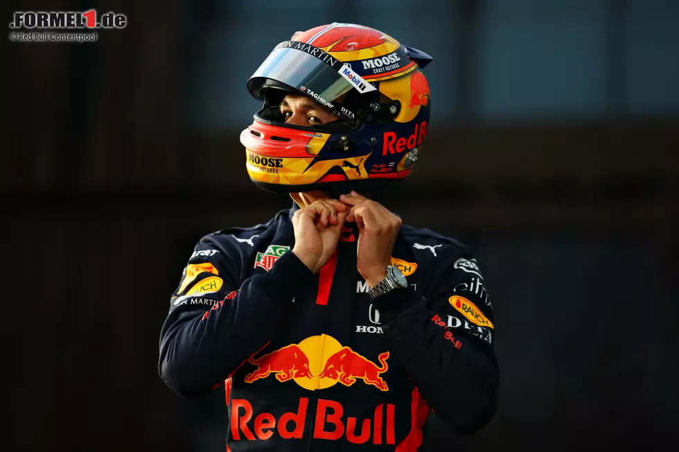 Foto zur News: Alexander Albon (Red Bull)