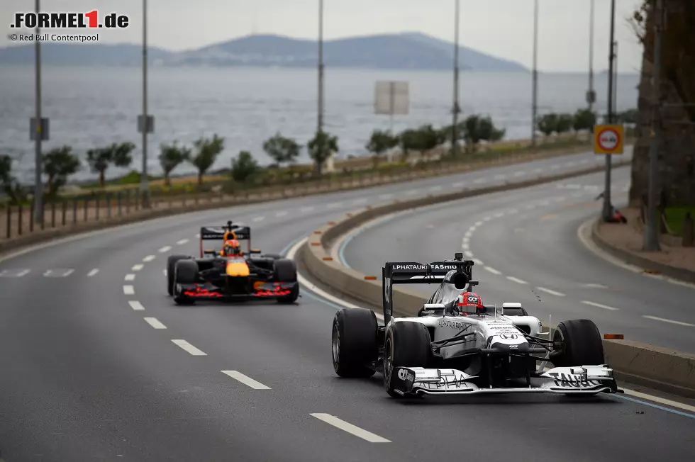 Foto zur News: Pierre Gasly (AlphaTauri) und Alexander Albon (Red Bull)