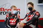 Foto zur News: Kevin Magnussen (Haas) und Romain Grosjean (Haas)