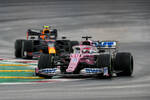 Foto zur News: Sergio Perez (Racing Point) und Alexander Albon (Red Bull)