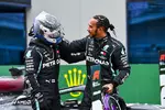 Foto zur News: Lewis Hamilton (Mercedes) und Valtteri Bottas (Mercedes)