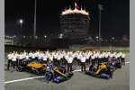 Foto zur News: Carlos Sainz (McLaren), Lando Norris (McLaren), Zak Brown und Andreas Seidl