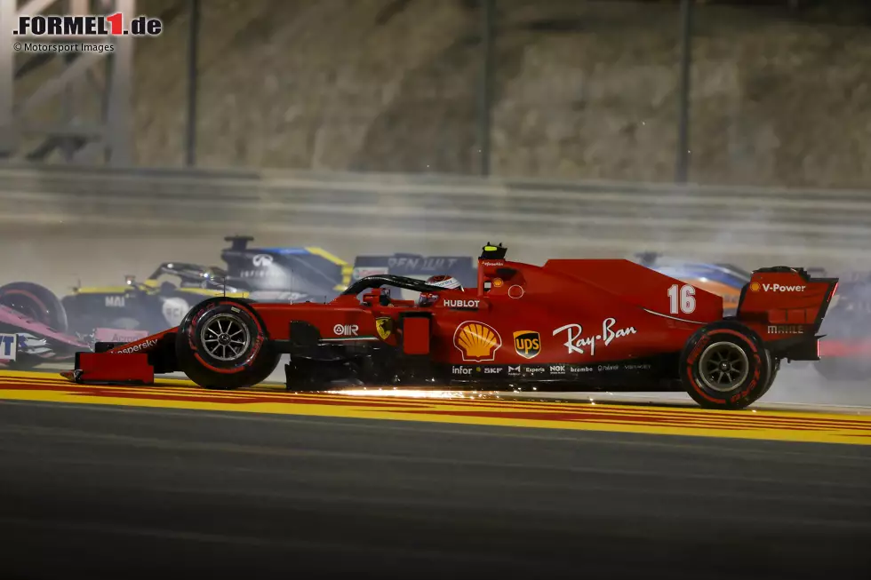 Foto zur News: Charles Leclerc (Ferrari) und Sergio Perez (Racing Point)