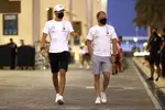 Foto zur News: Valtteri Bottas (Mercedes) und George Russell (Mercedes)