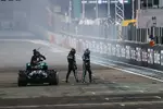 Foto zur News: Lewis Hamilton (Mercedes) und Valtteri Bottas (Mercedes)