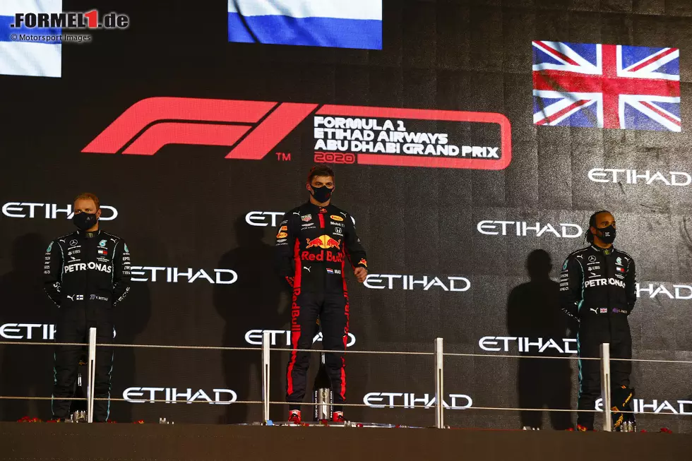 Valtteri Bottas (Mercedes), Max Verstappen (Red Bull) und Lewis Hamilton (Mercedes) Foto zur News: Valtteri Bottas (Mercedes), Max Verstappen (Red Bull) und Lewis Hamilton (Mercedes)