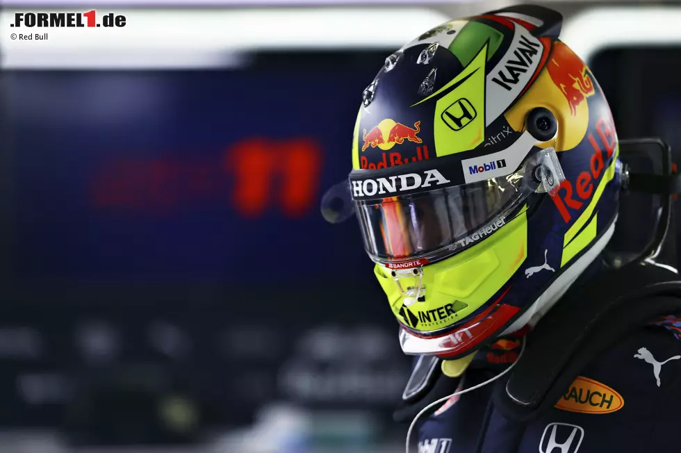 Foto zur News: Sergio Perez (Red Bull)