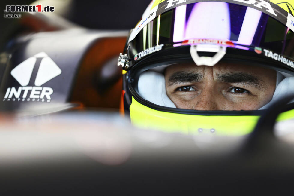 Fotos Sergio Perez Erste Ausfahrt Im Red Bull Foto 47 55