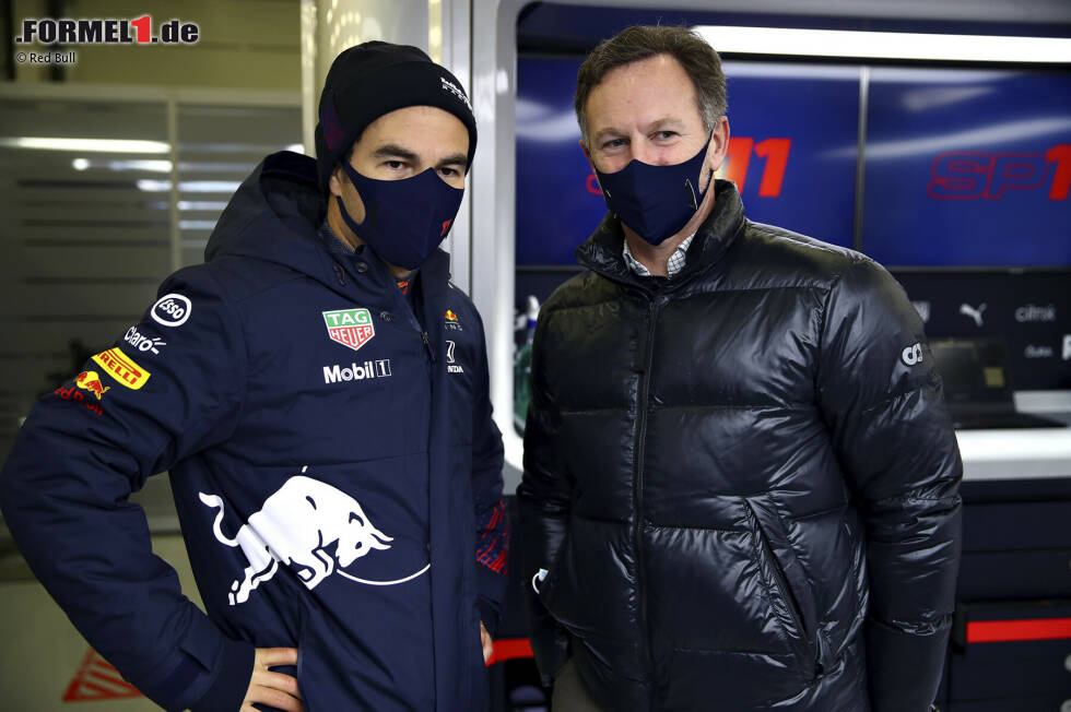 Foto zur News: Sergio Perez (Red Bull), Christian Horner