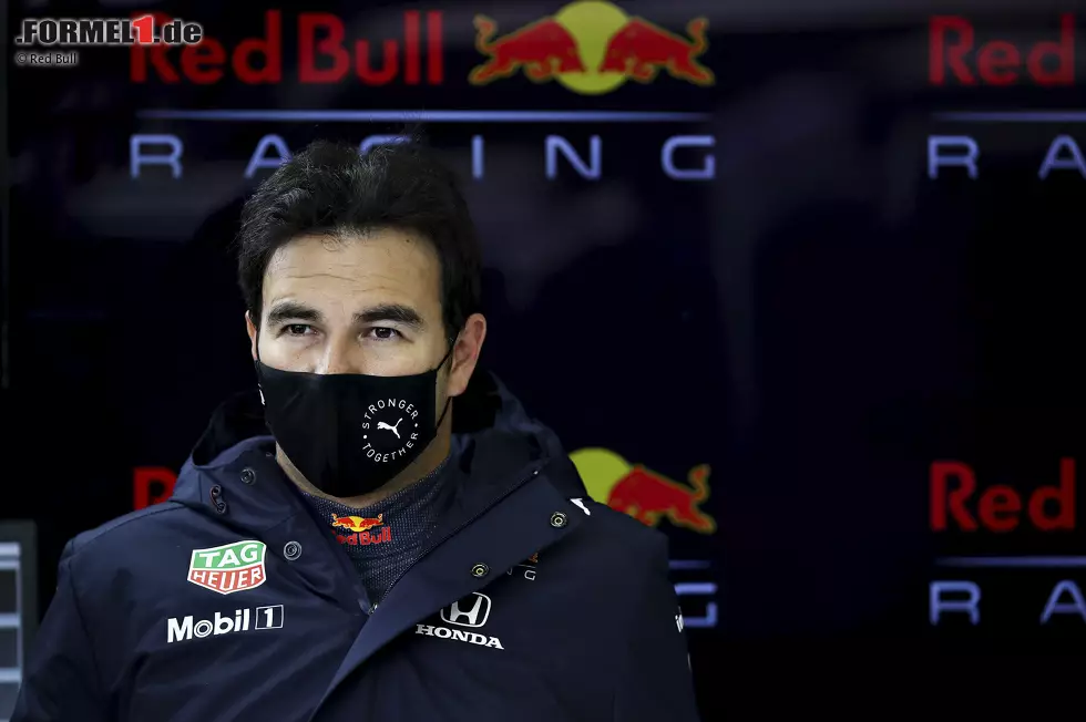 Foto zur News: Sergio Perez (Red Bull)