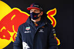 Foto zur News: Max Verstappen (Red Bull) und Mark Thompson